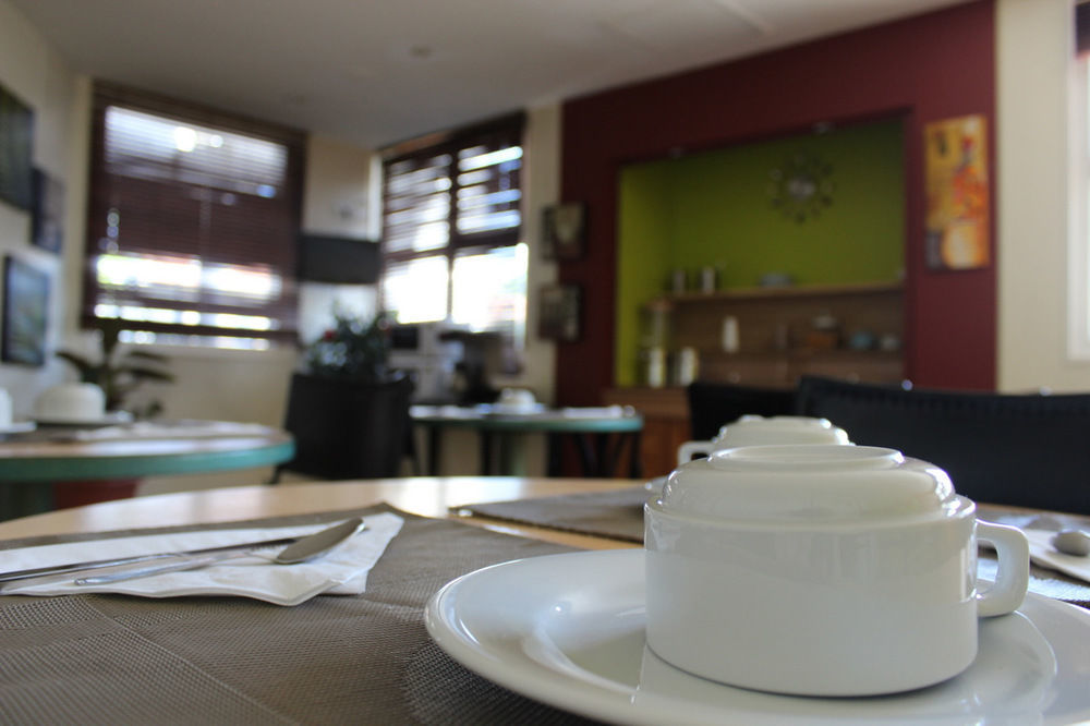 Wink Hotel Juvisy Exterior foto